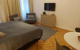 Angelika Apartments